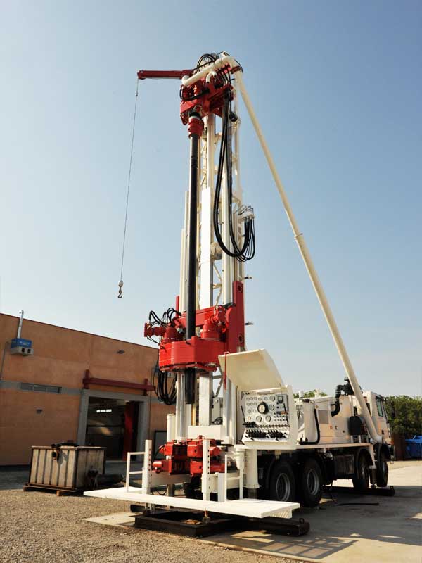 WEI DR40 Dual Rotary Drilling Rig