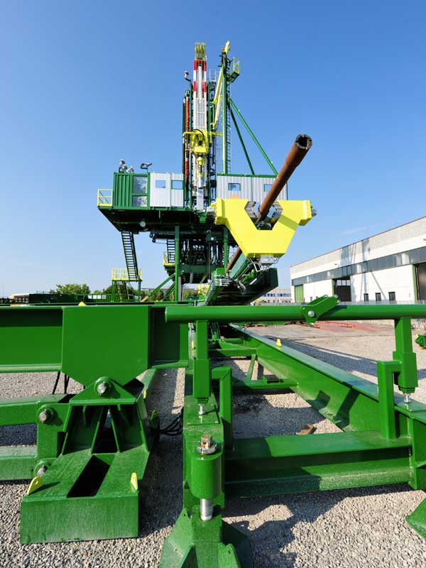 WEI DS230 E Drilling Rig – DRILLING RIG 230 MTON
